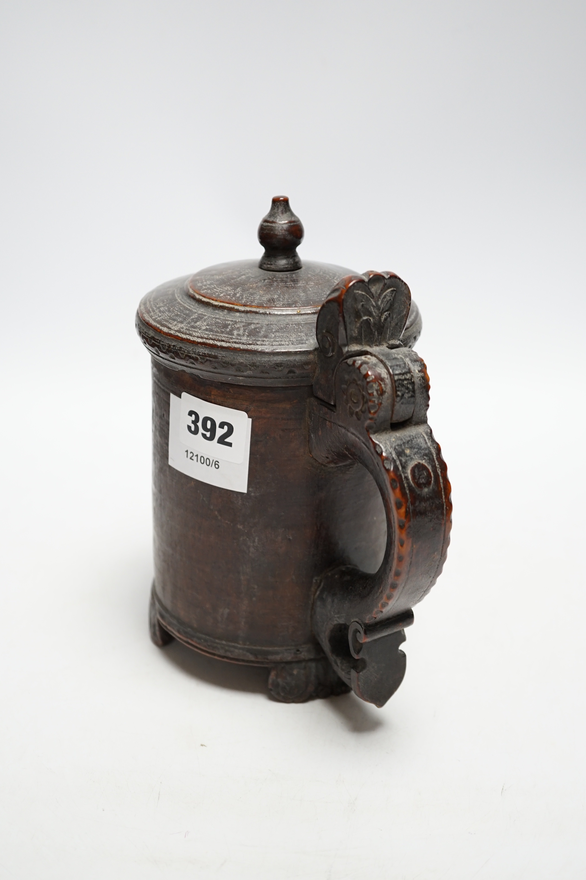 A late 18th/early 19th century Scandinavian treen tankard, 20cm